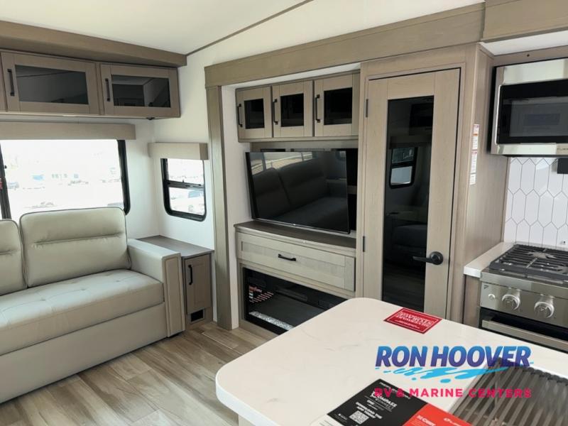 2026 GRAND DESIGN 337RLS - Image 14