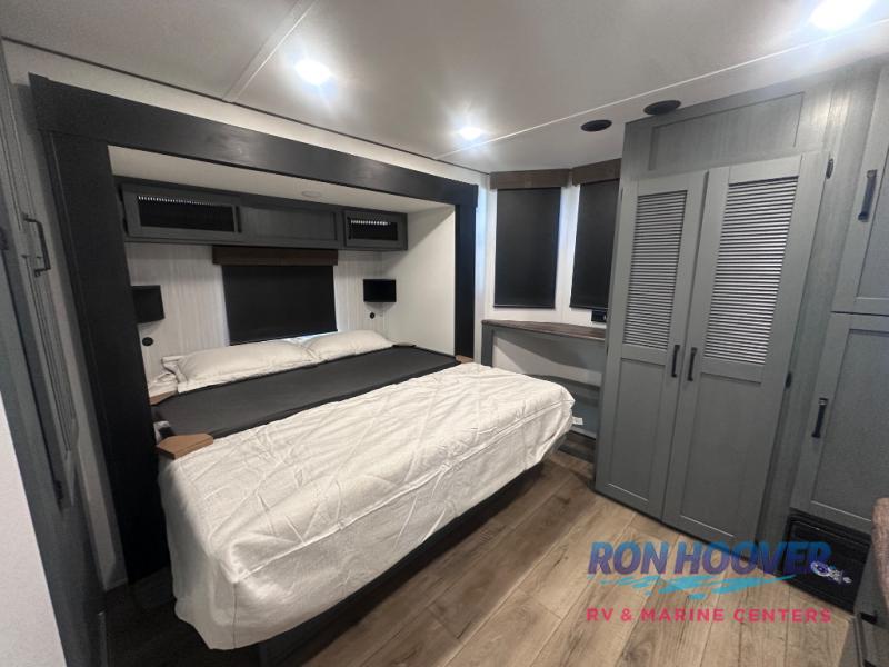 2026 PALOMINO PUMA 423LFT - Image 8