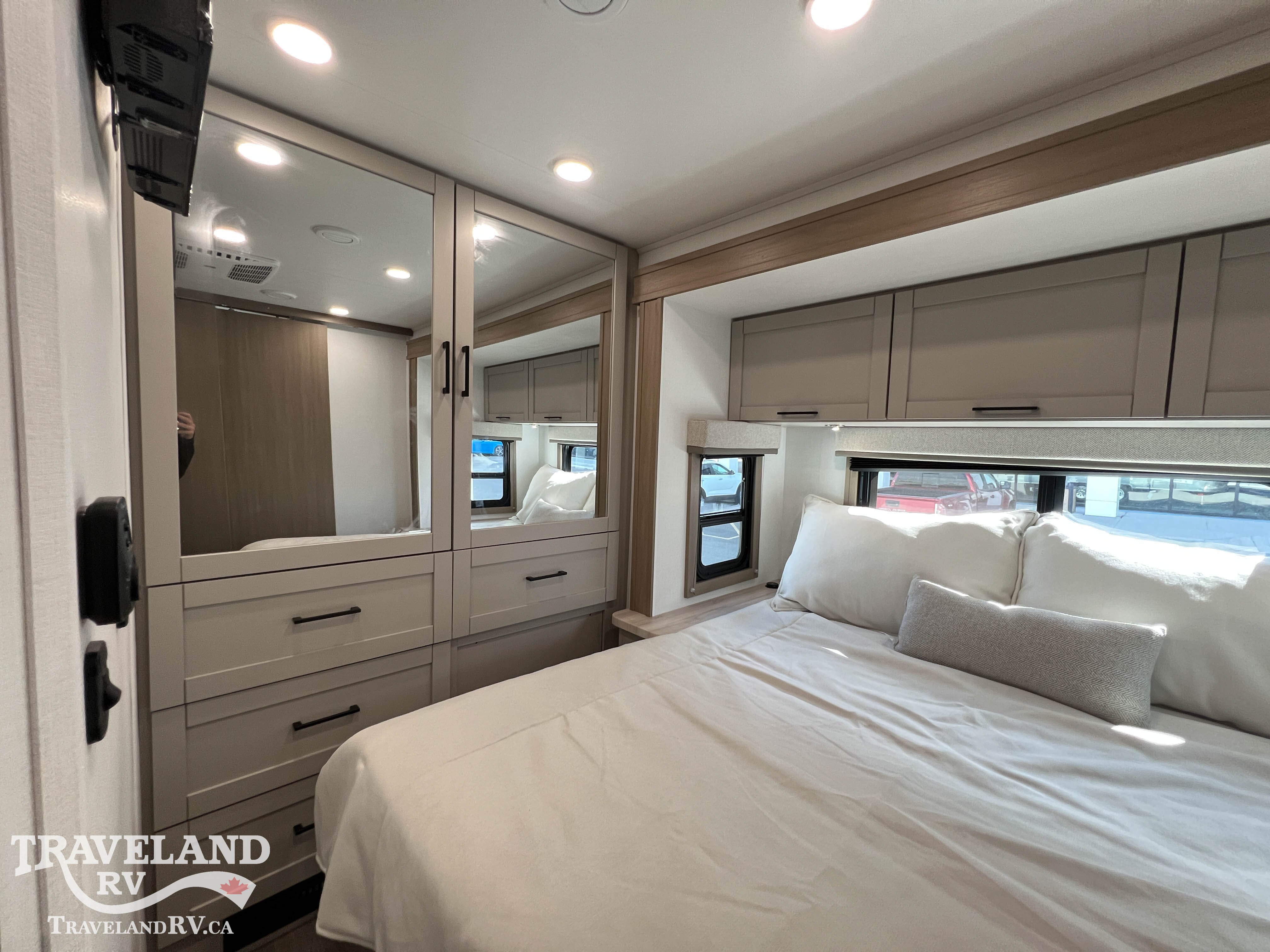 2027 Entegra Coach ODYSSEY 27U - Image 32