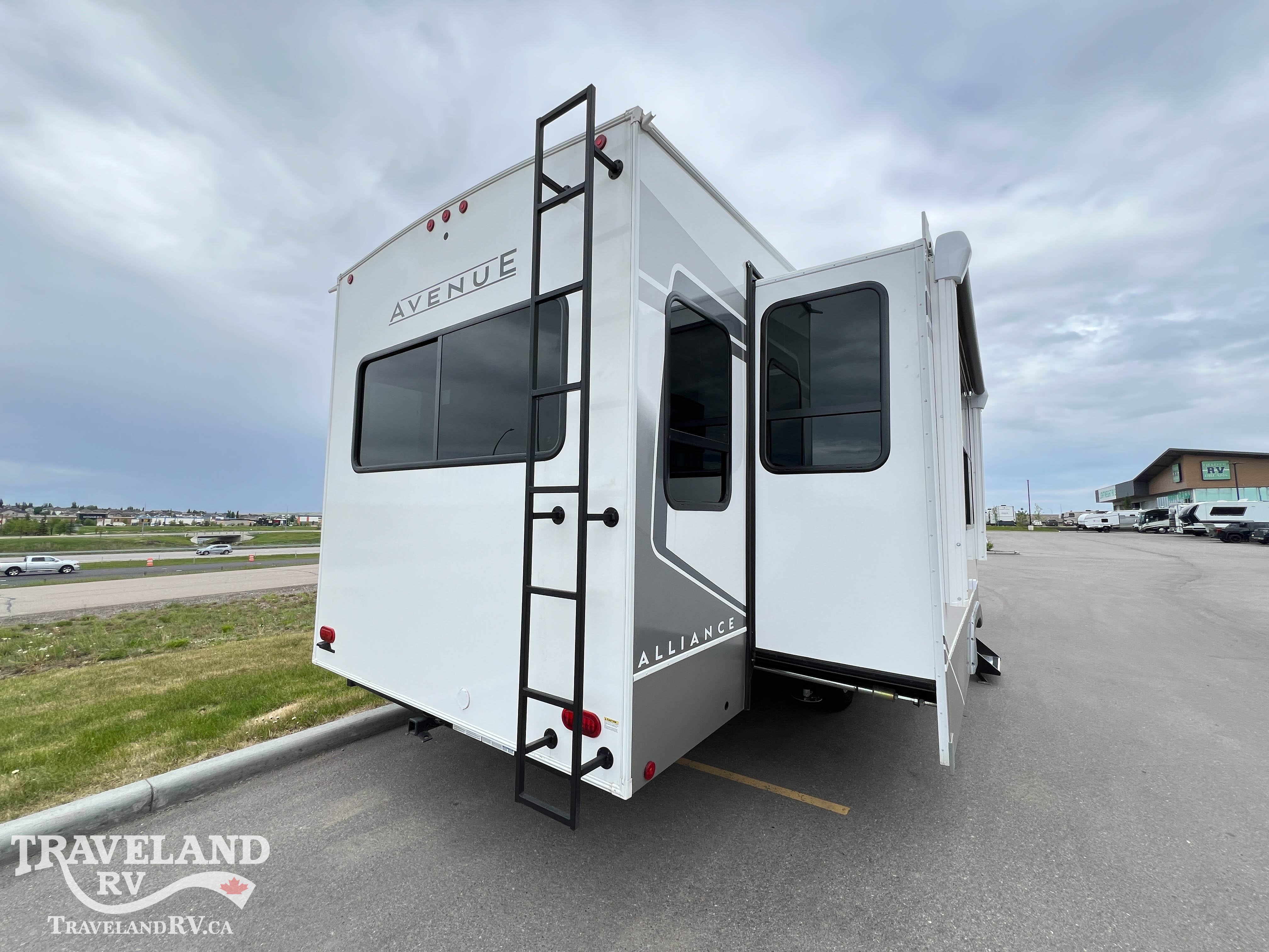 2026 Alliance RV Avenue 32RLS - Image 8