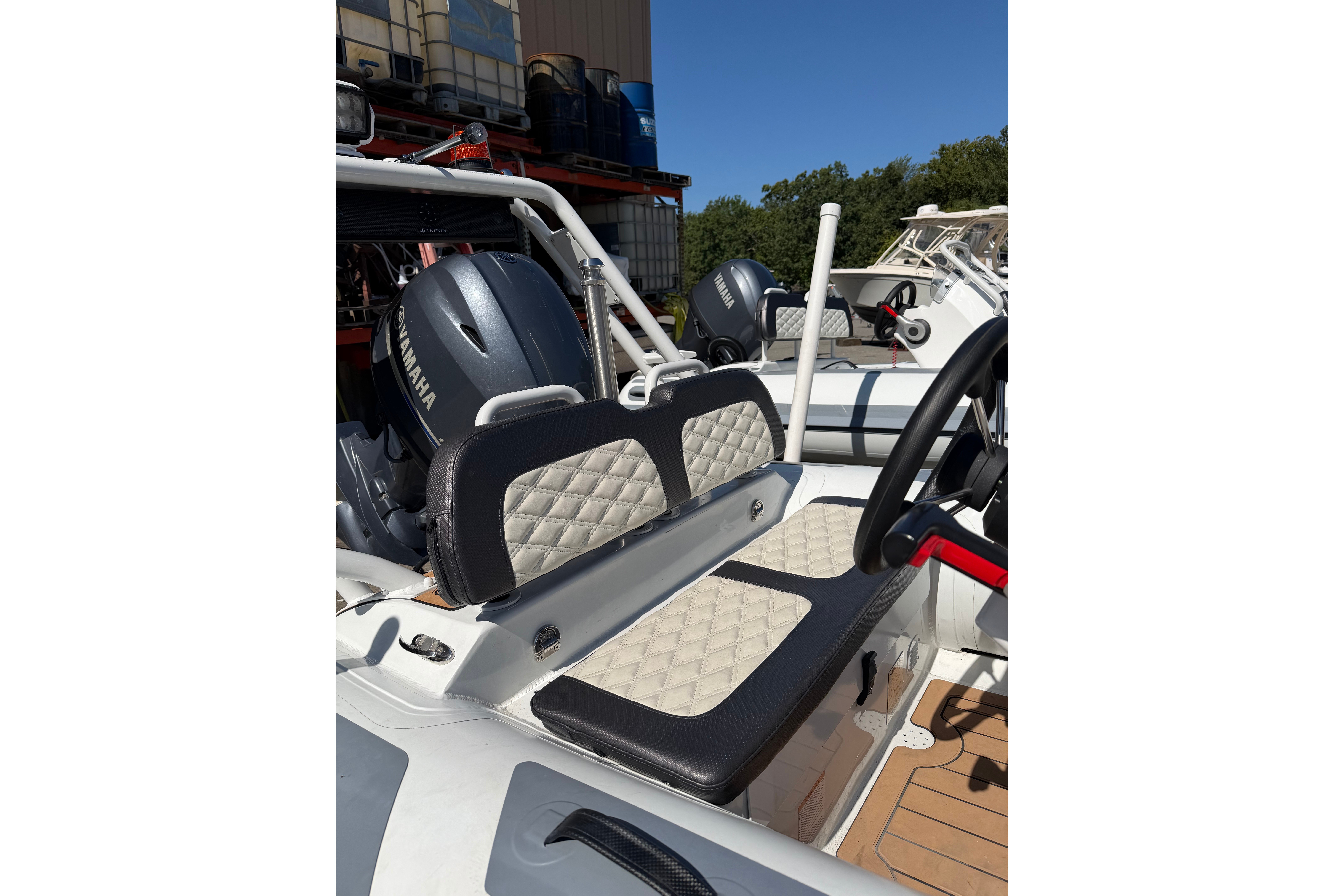 2022 Highfield Sport 390 Standard - Image 14