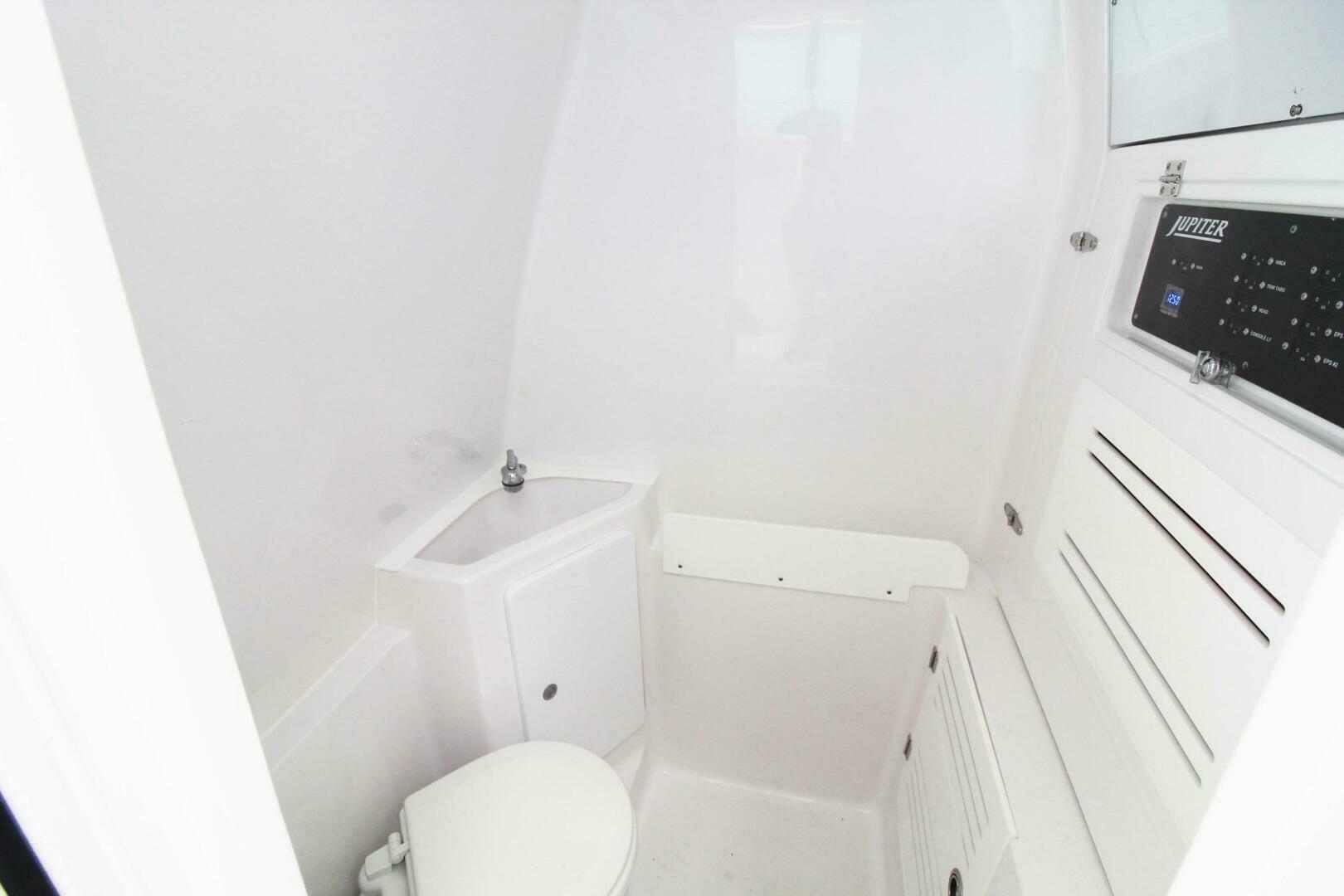 2024 Jupiter 34 HFS - Image 21