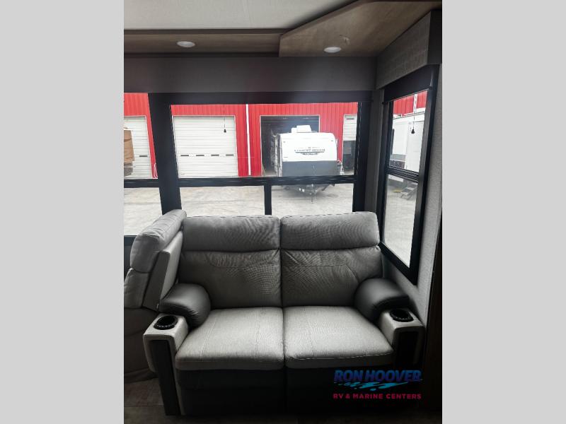 2023 GRAND DESIGN 395 - Image 14