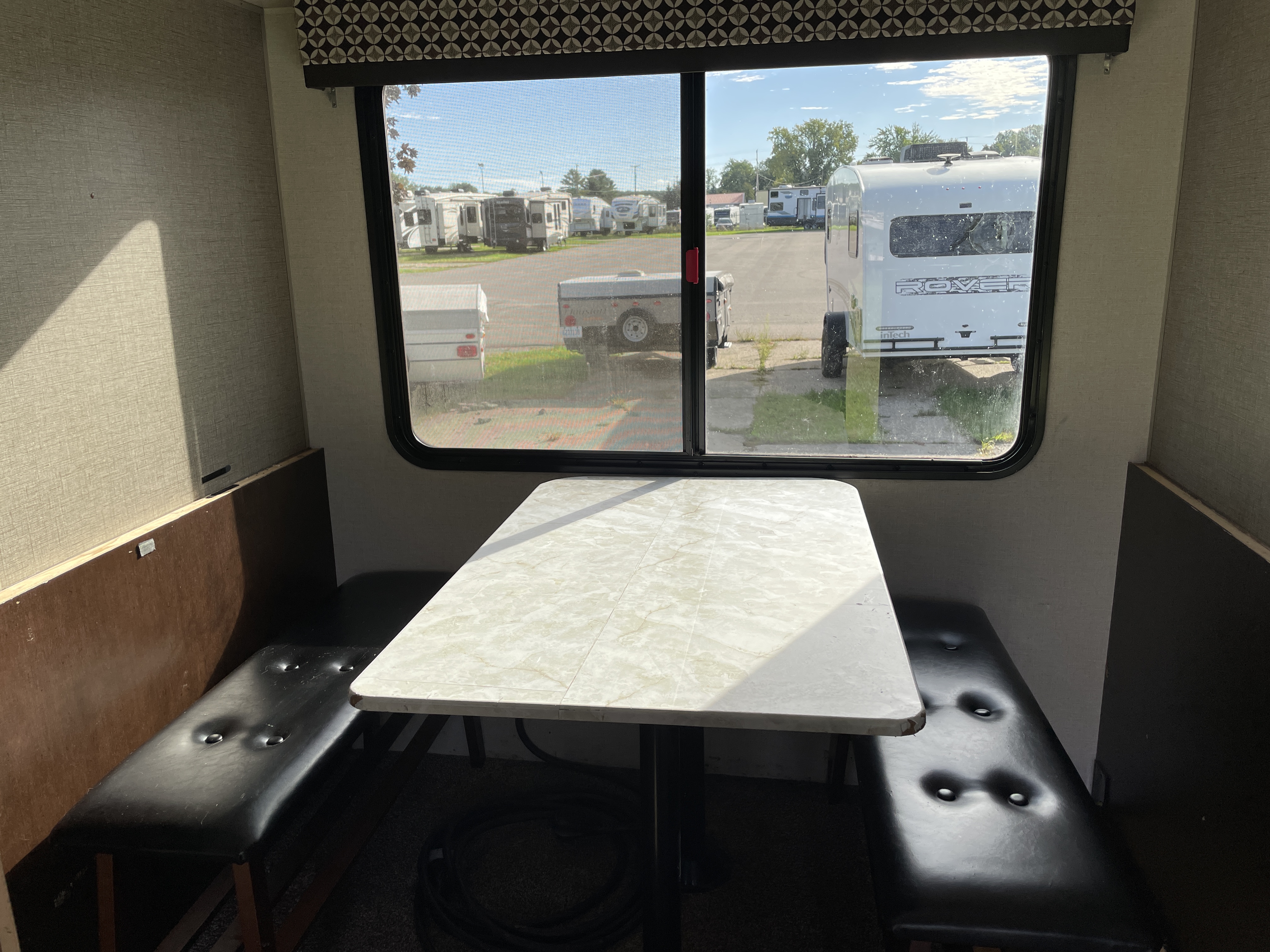 2019 KZ RV Sportsmen LE 231BHKLE - Image 8