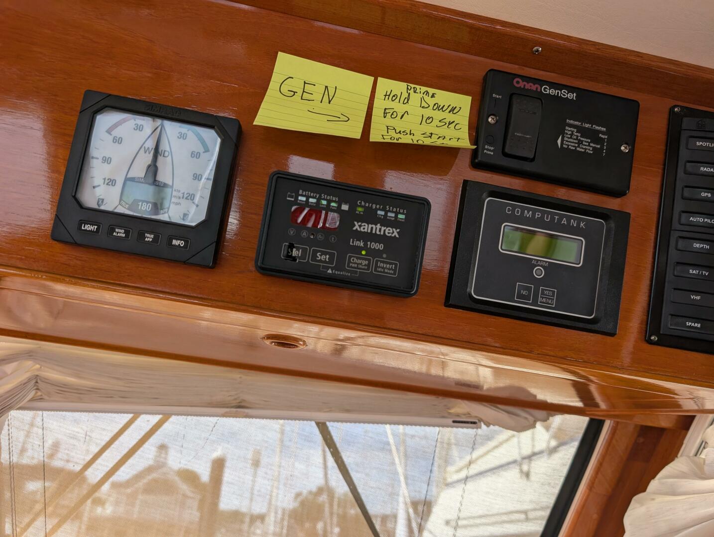 2006 Grand Banks - Image 8