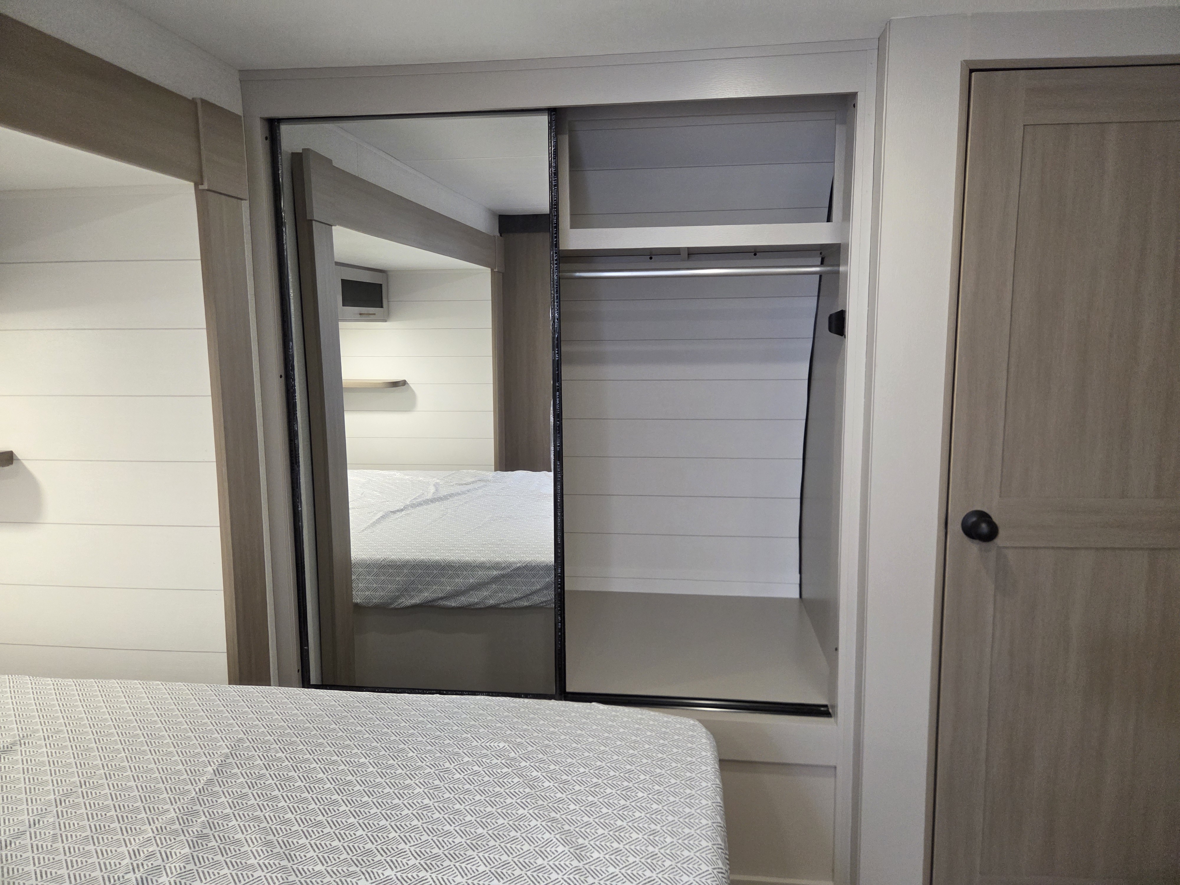 2027 Jayco Jay Flight SLX 334RTS - Image 21