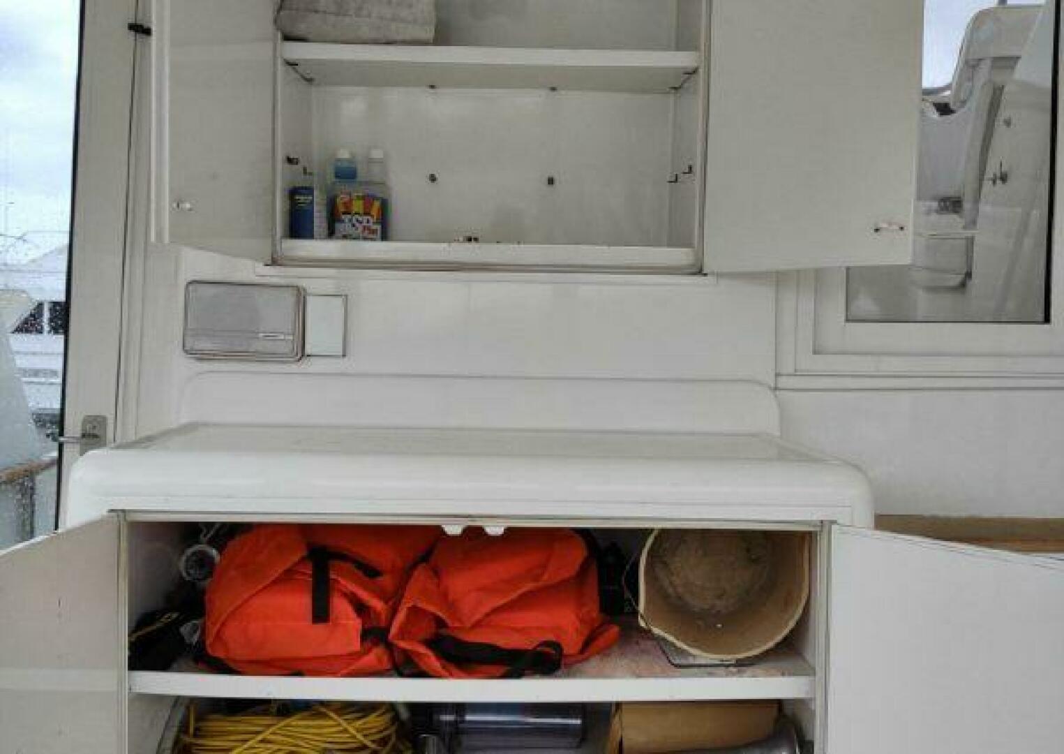 1996 Hatteras 50' Sport Deck - Image 88