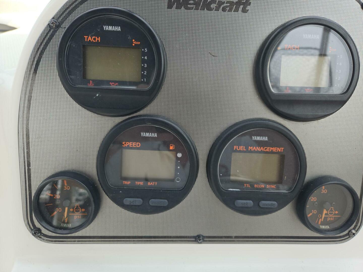 2000 Wellcraft 230 Coastal - Image 2
