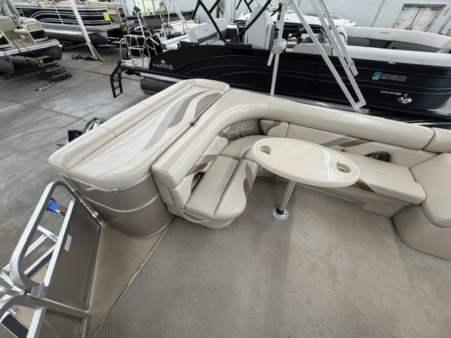 2011 SUNCHASER 8520 - Image 15