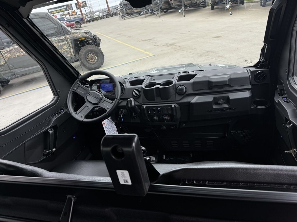 2027 Polaris® Ranger Crew XP 1000 Cab - Heat - A/C - Image 15