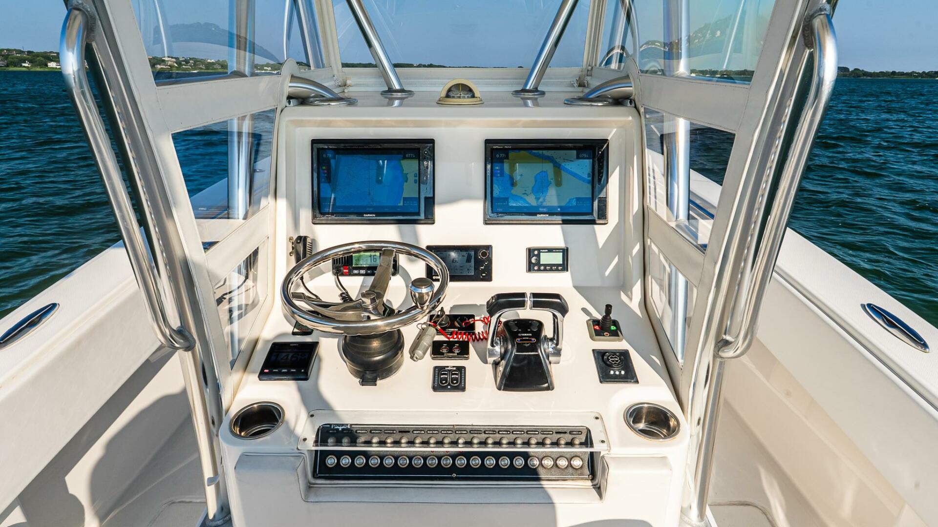 2016 Invincible 33 Open Fisherman Base - Image 17