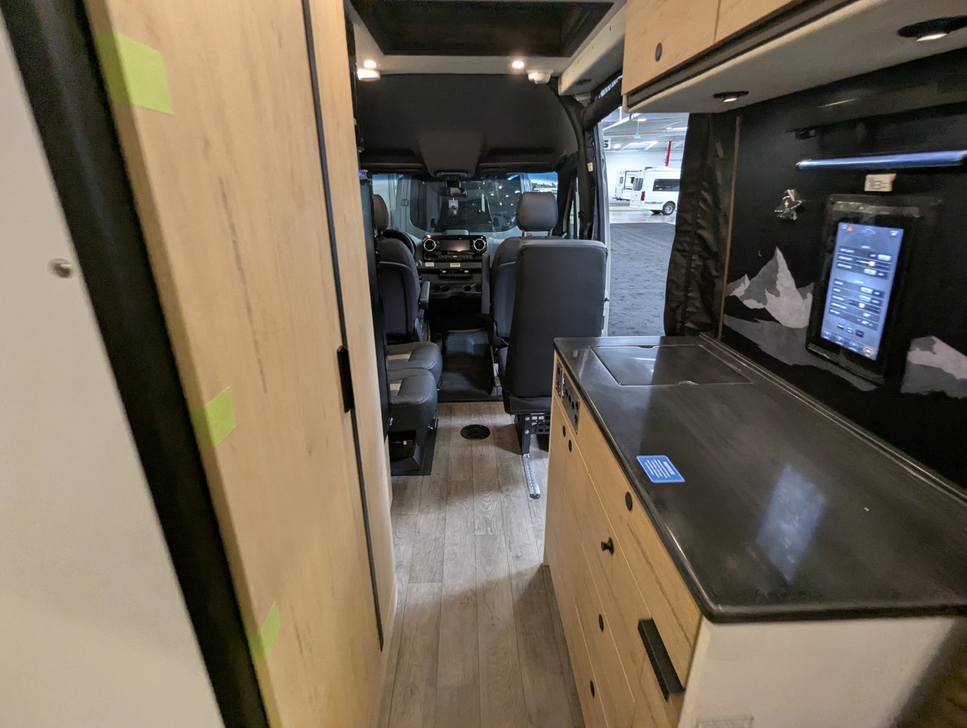 2026 Storyteller Overland Crew Mode XL - Image 25