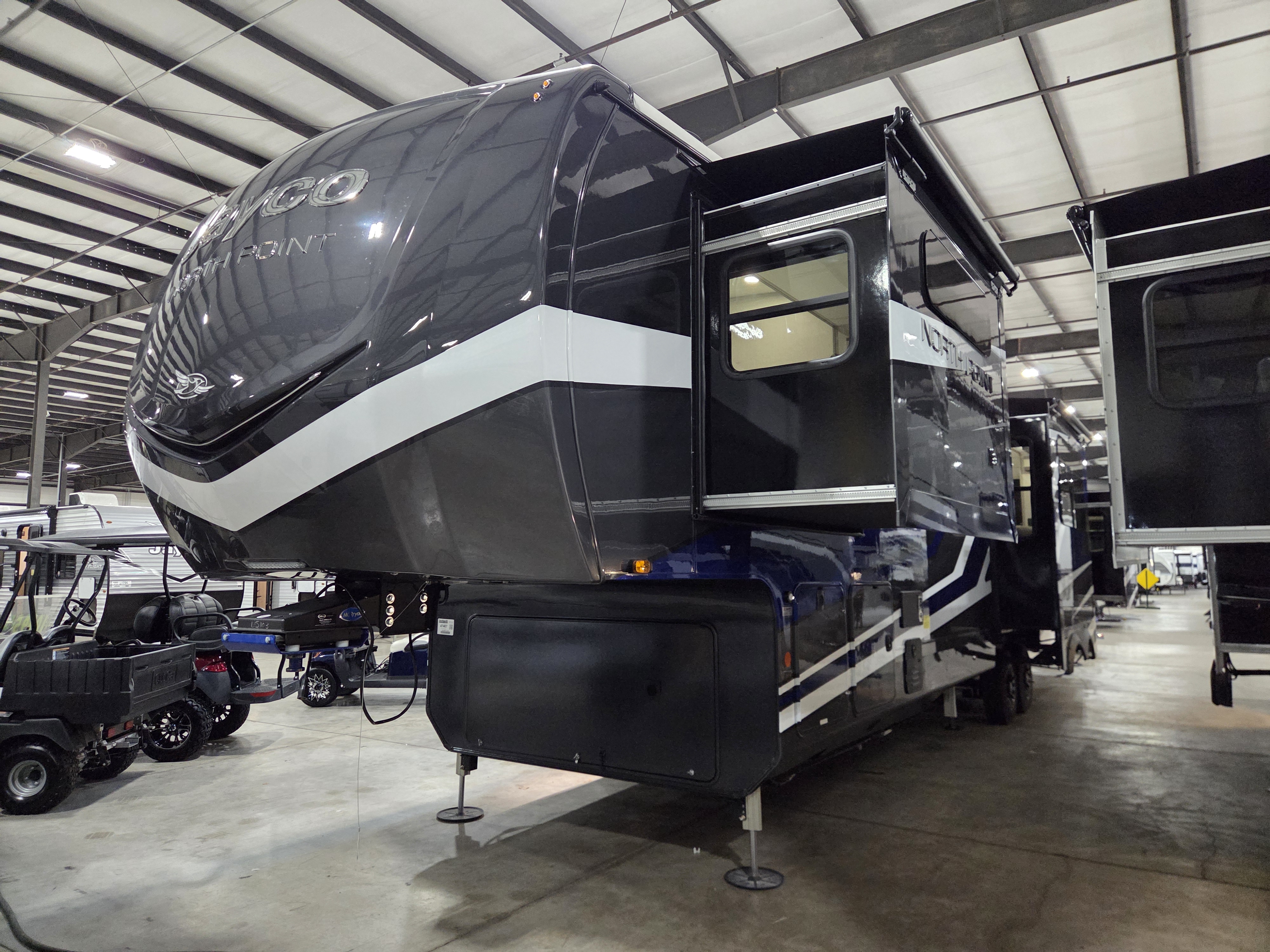 2026 Jayco North Point 395DSDB - Image 4