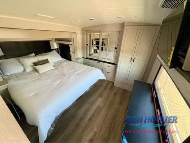 2026 JAYCO NORTHPOINT 390CKDS - Image 4
