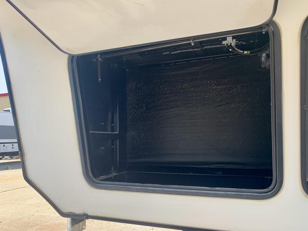 2019 Keystone Montana 3811MS - Image 57