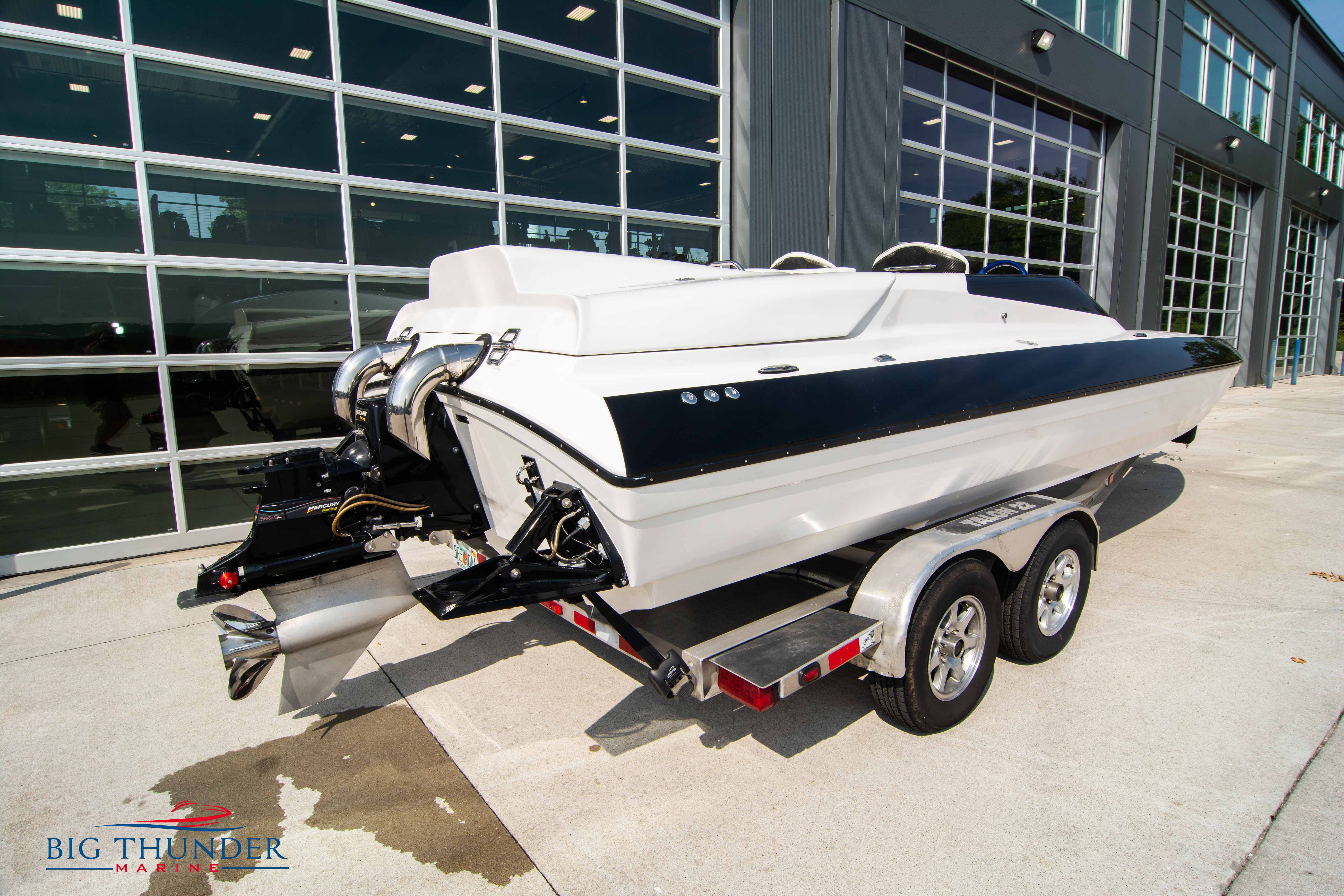 2019 Spectre Screaming Eagle 22 Talon - Image 11