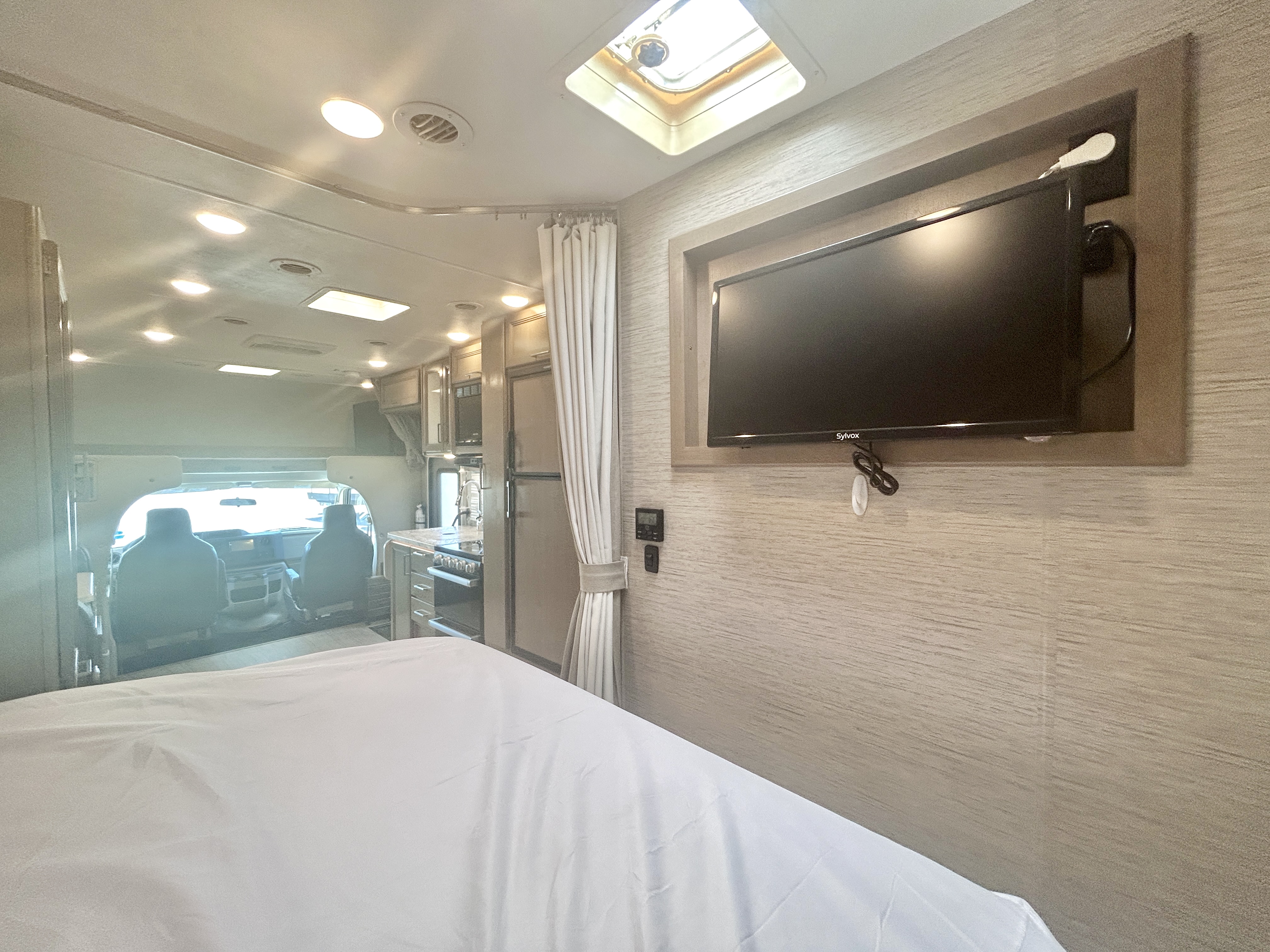 2022 Thor Motor Coach Coleman 24CM - Image 12