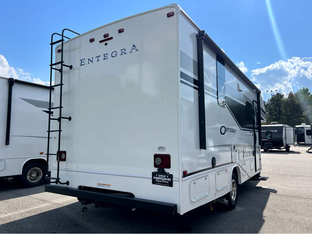 2027 ENTEGRA COACH ODYSSEY 24B - Image 4
