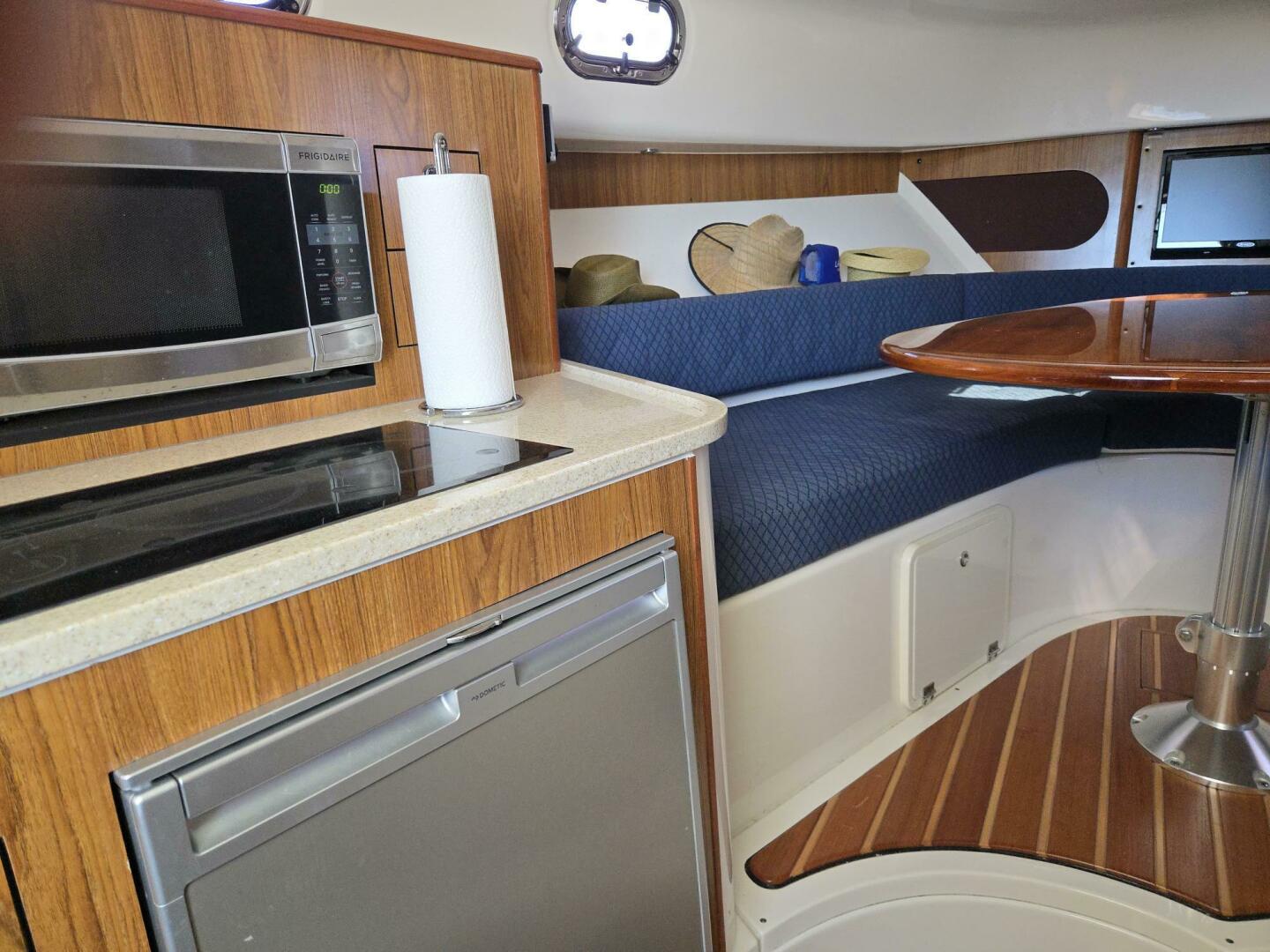 2013 Pursuit 345 Offshore - Image 31
