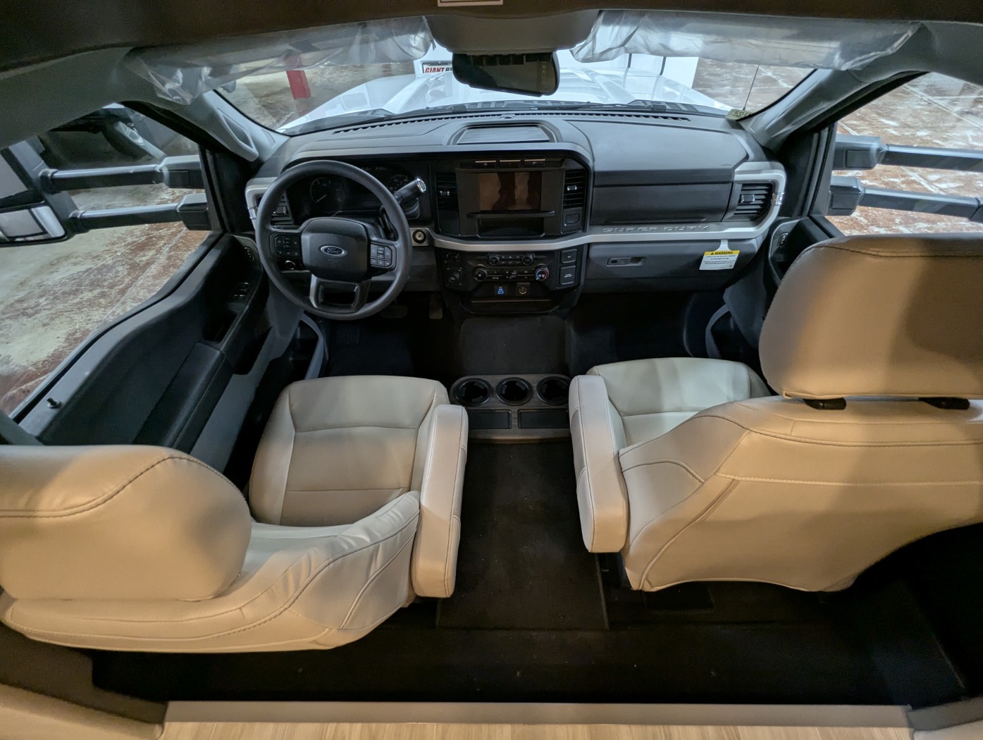 2026 Thor Motor Coach Omni Trail S29 - Image 9
