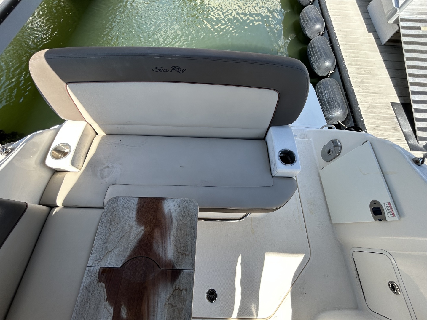 2014 Sea Ray - Image 43