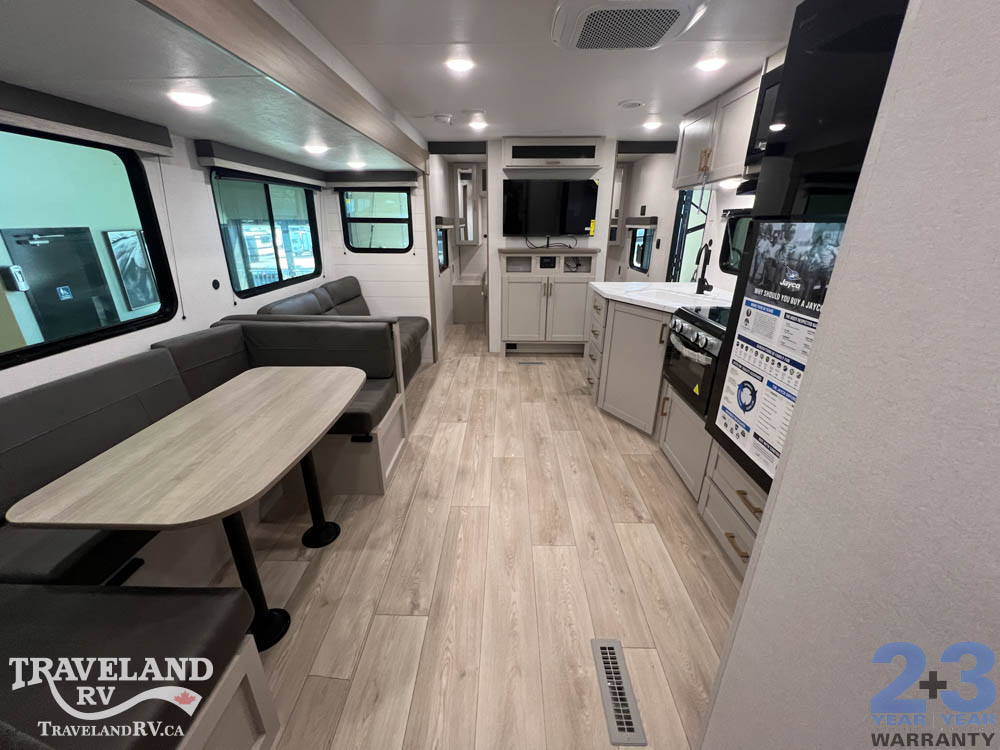 2027 Jayco Jay Flight SLX 321BDS - Image 4