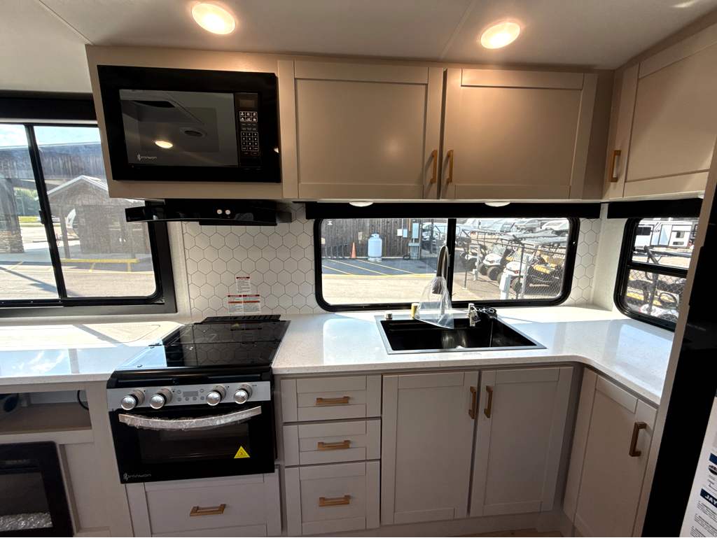 2027 JAYCO JAY FEATHER 30RKB - Image 17