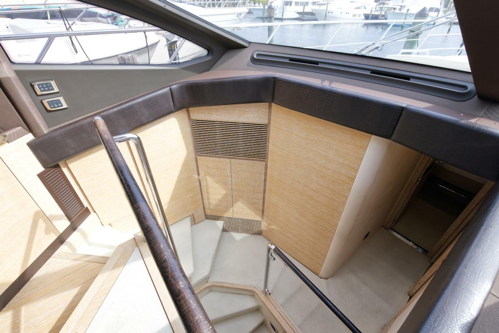 2015 Azimut 64 Flybridge - Image 31