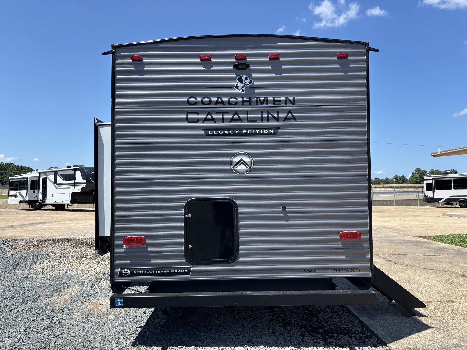 2027 Coachmen Catalina Legacy Edition 273DBHCK - Image 6