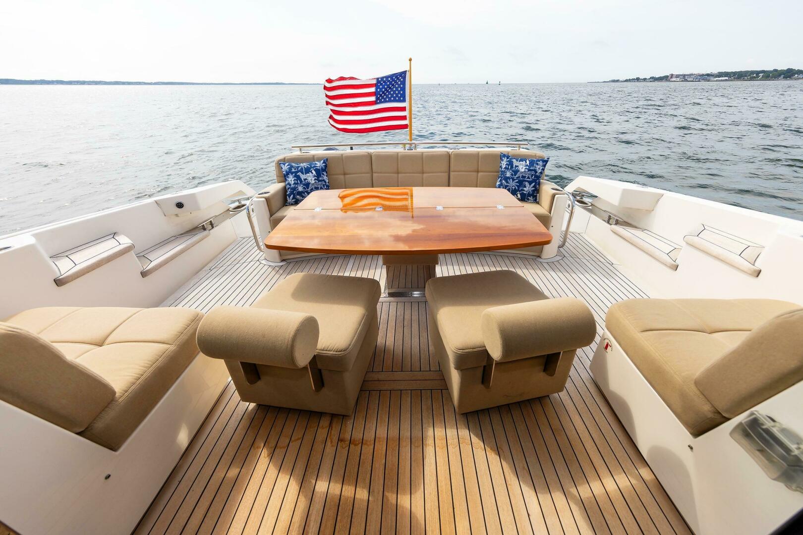 2014 Tiara Yachts 5000 Express - Image 6