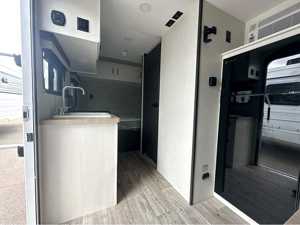 2026 VENTURE RV SIENNA 140VFD - Image 17