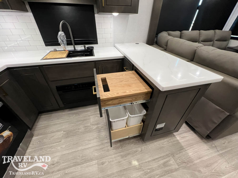 2027 Heartland Bighorn Fifth Wheel 39RK - Image 24