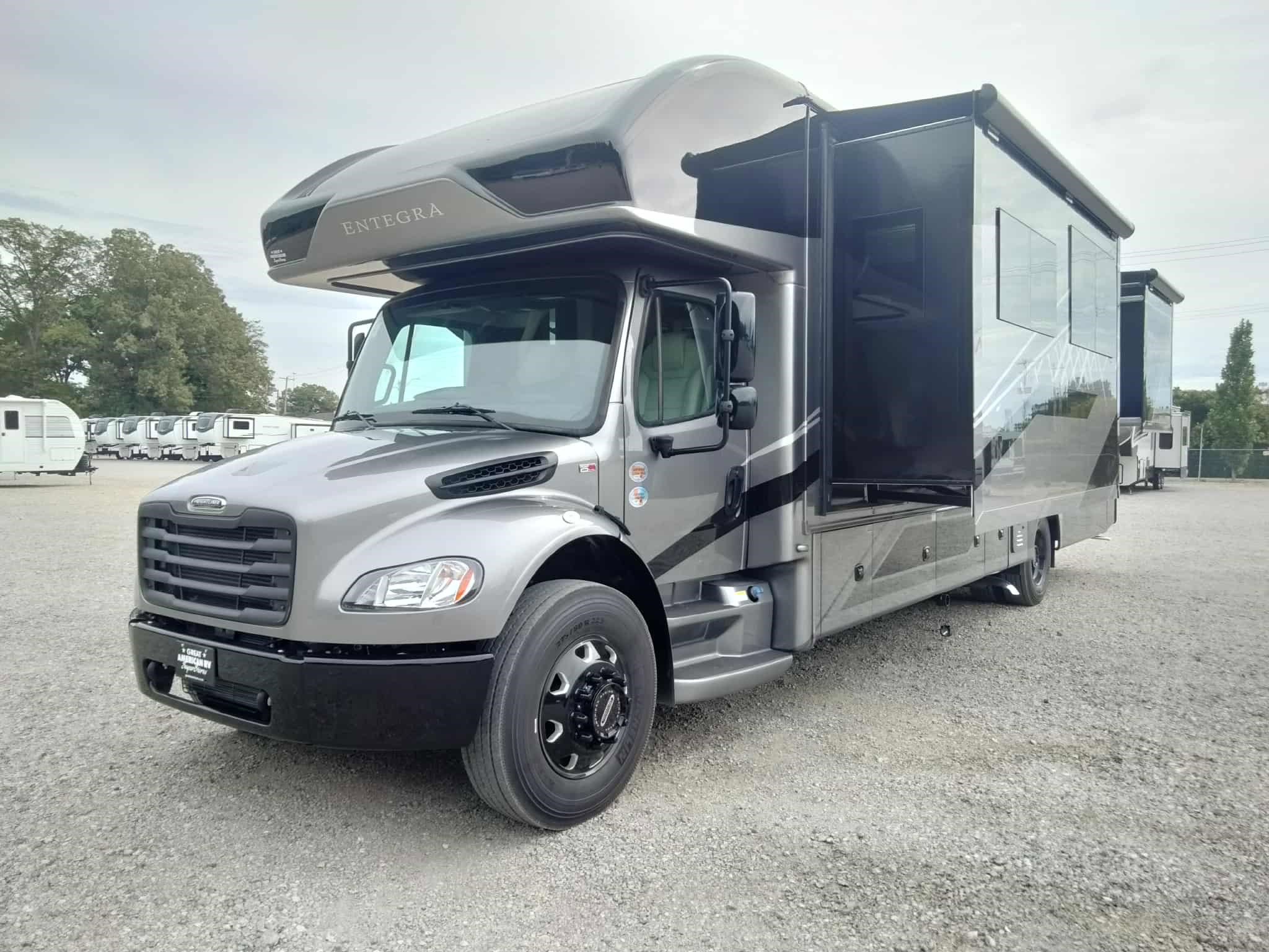2026 ENTEGRA COACH ACCOLADE 37M - Image 3