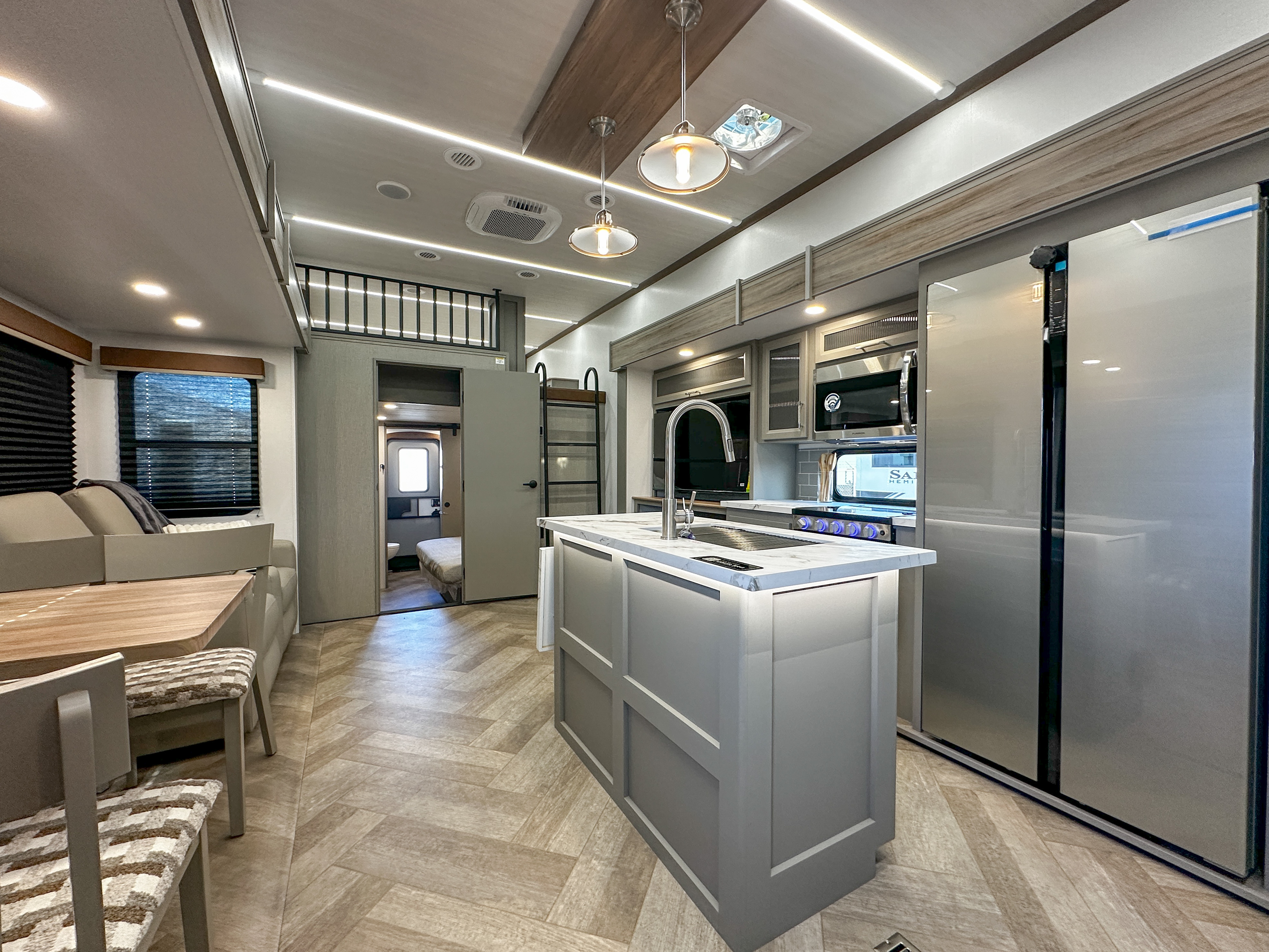 2026 Keystone Sprinter 3920dsl