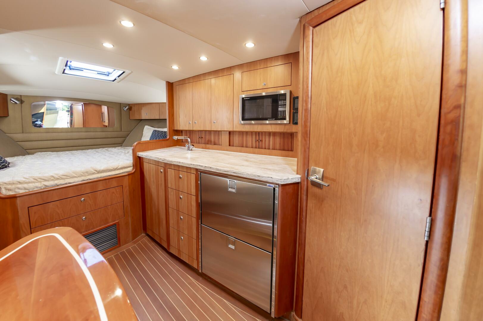 2014 Jupiter 41 Sport Bridge - Image 30