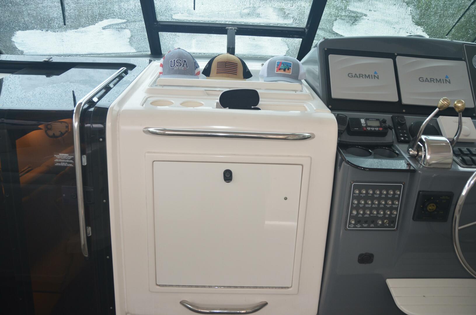 2001 Tiara Yachts 4100 Open - Image 13