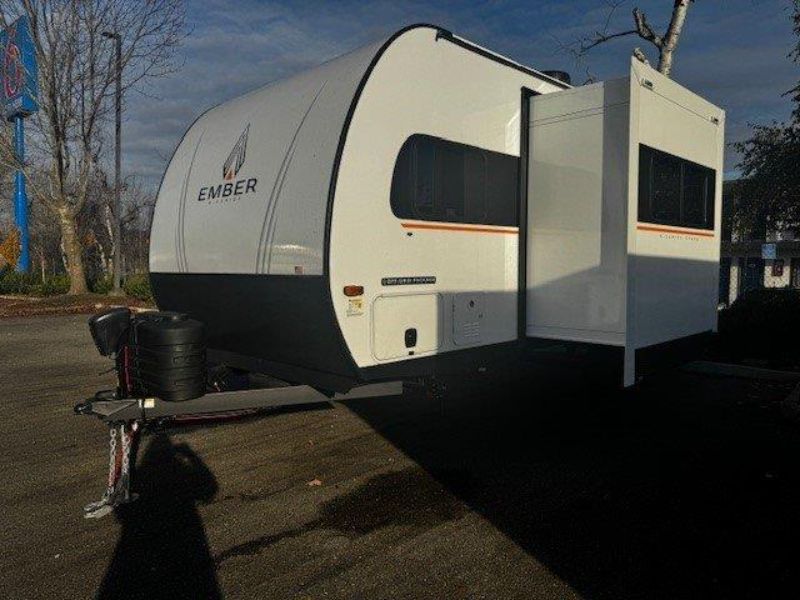 2026 Ember RV E-Series 19ETS - Image 2