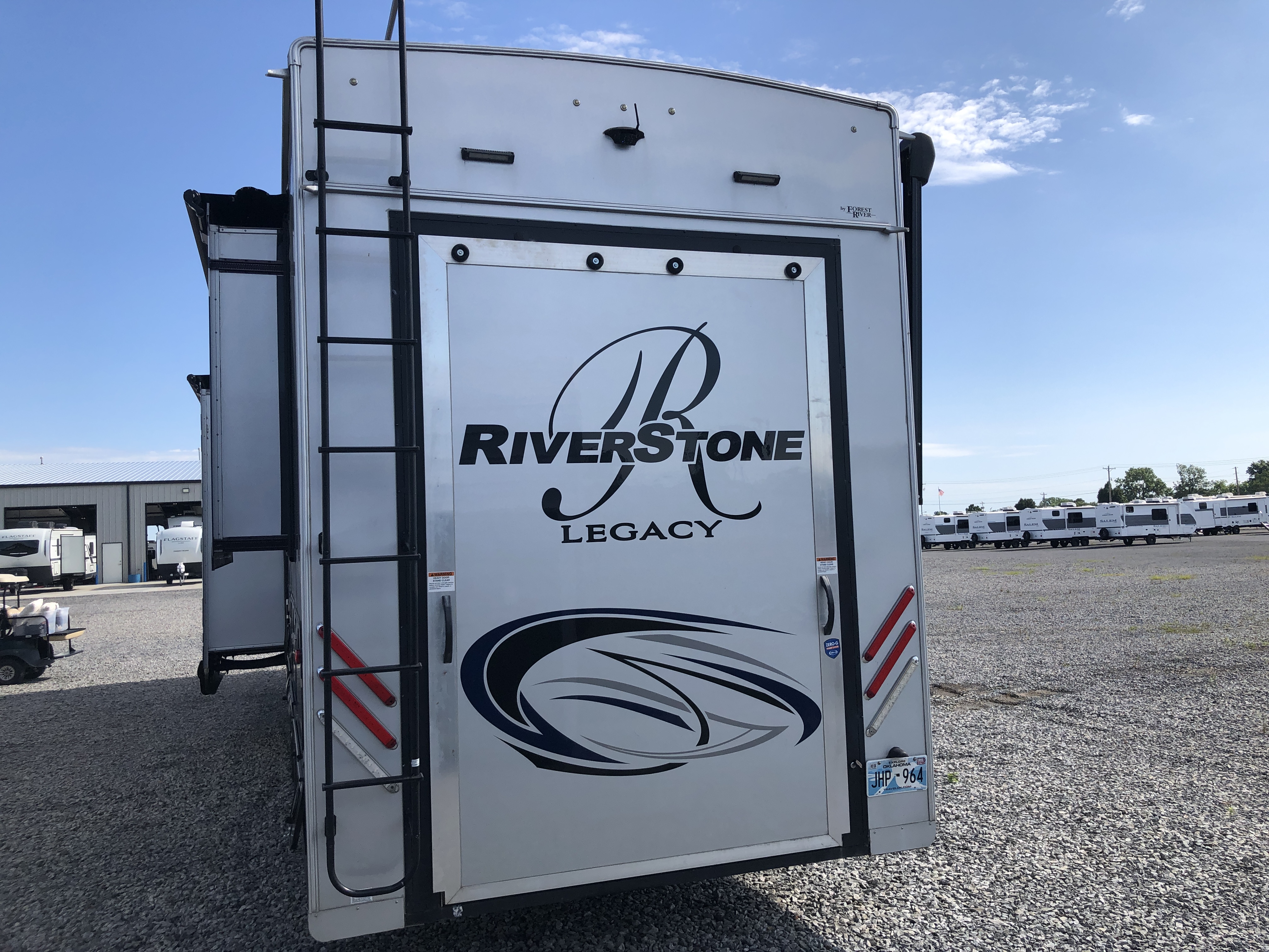 2022 Forest River RIVERSTONE 42FSKG - Image 6