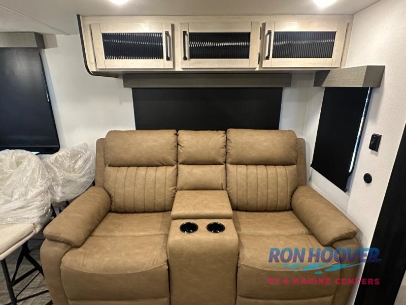 2026 PALOMINO 31RLQS - Image 21