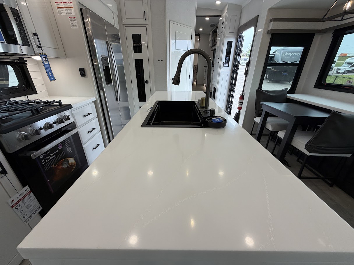 2026 JAYCO PINNACLE 36FBTS - Image 39