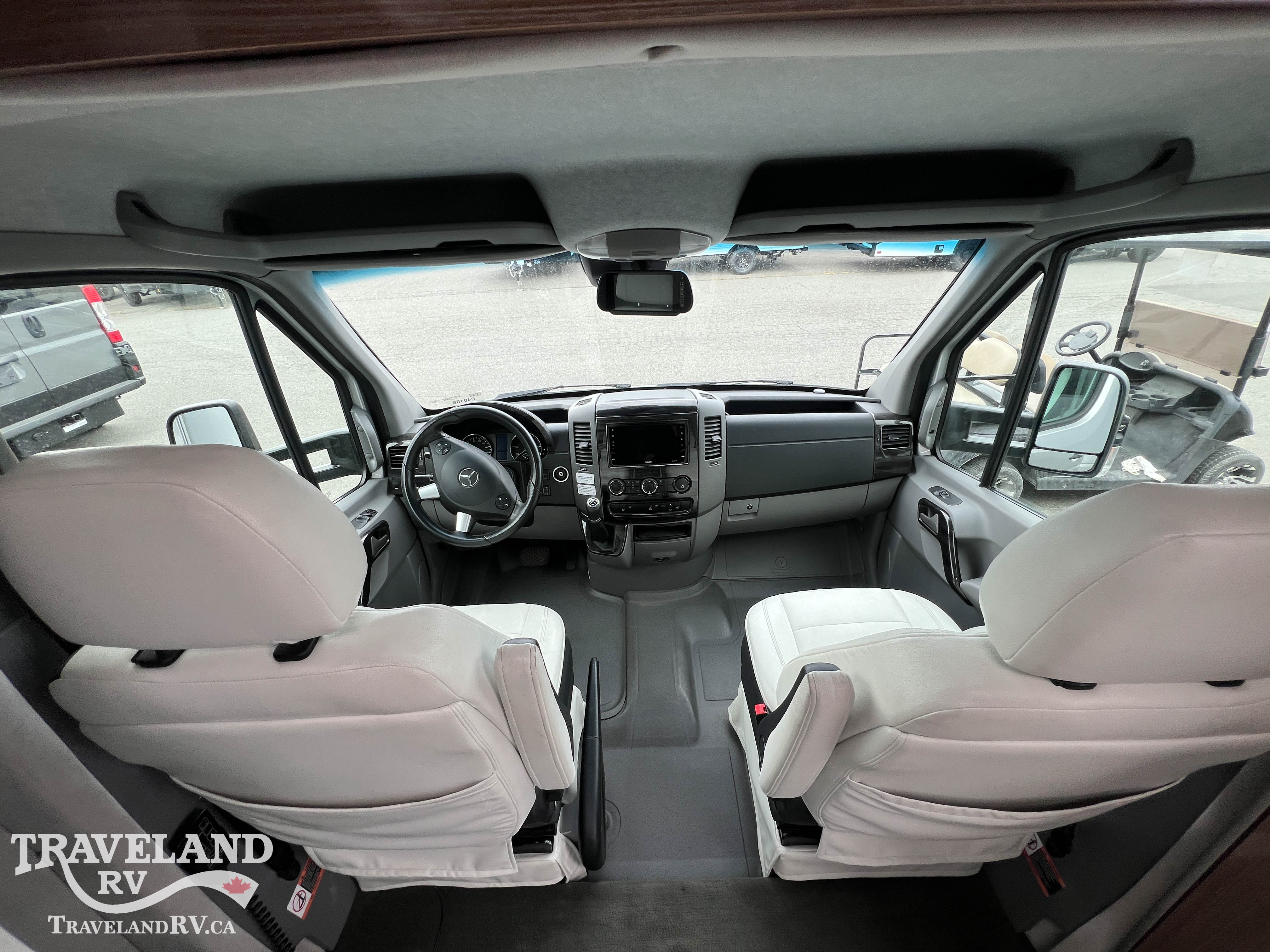 2019 Airstream Atlas Murphy Suite - Image 10
