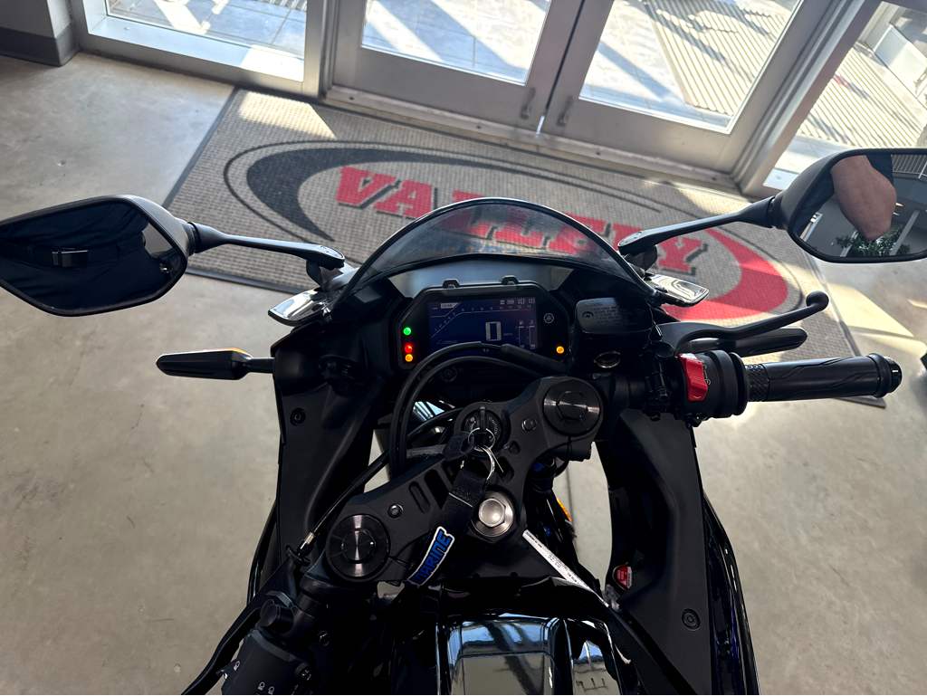 2026 Yamaha YZF-R3 - Image 9