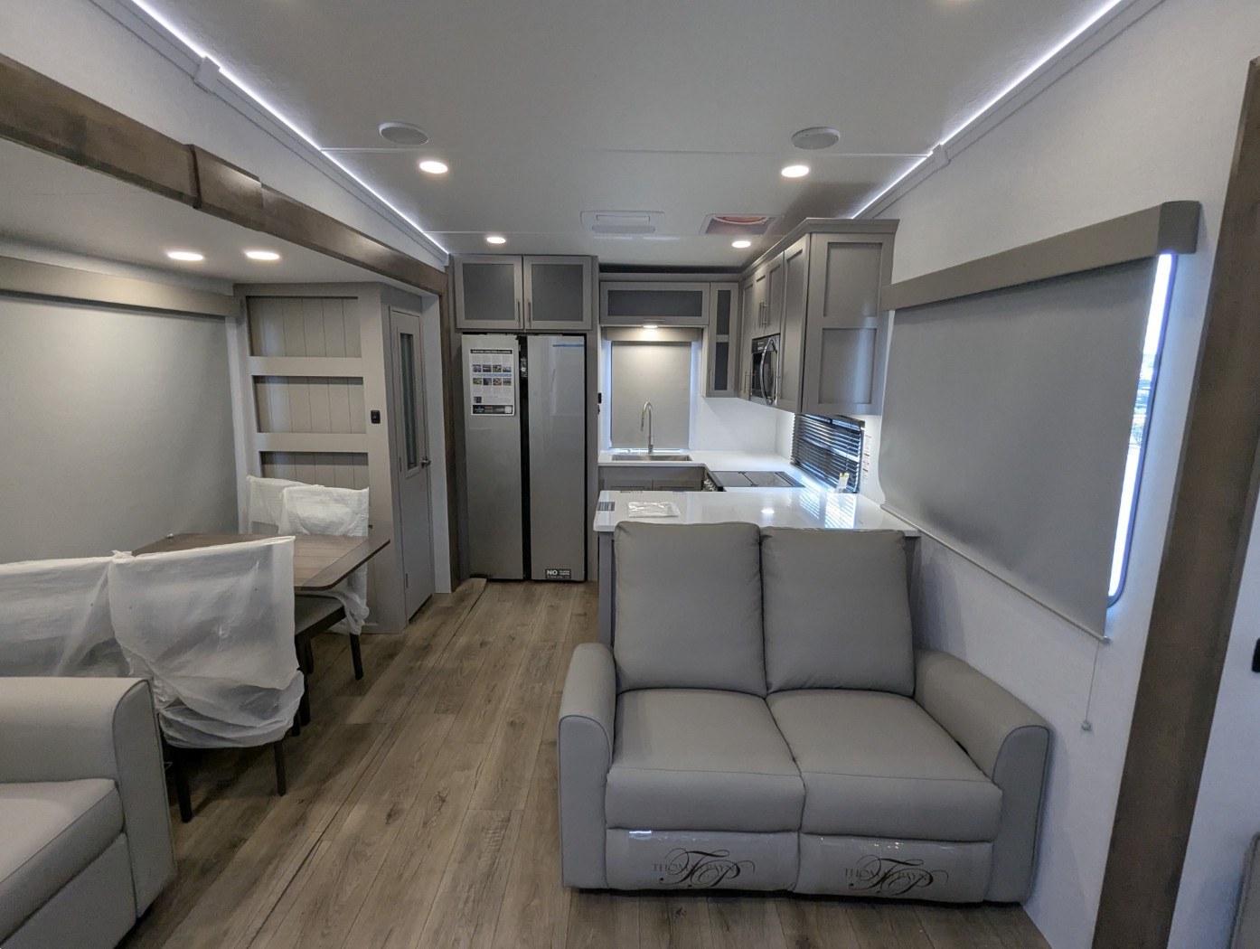 2026 Alliance RV Avenue 35RKS - Image 17