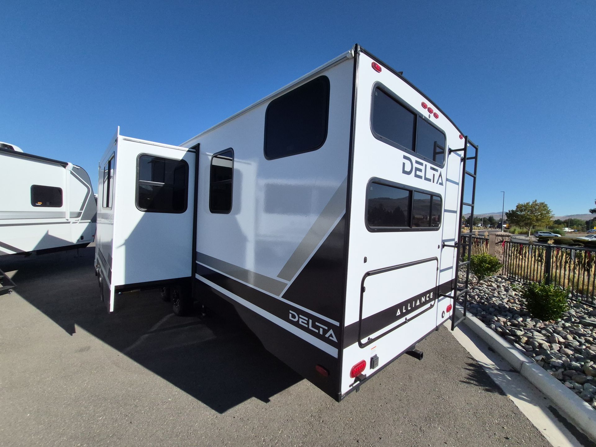 2027 Alliance RV Delta 291BH - Image 10
