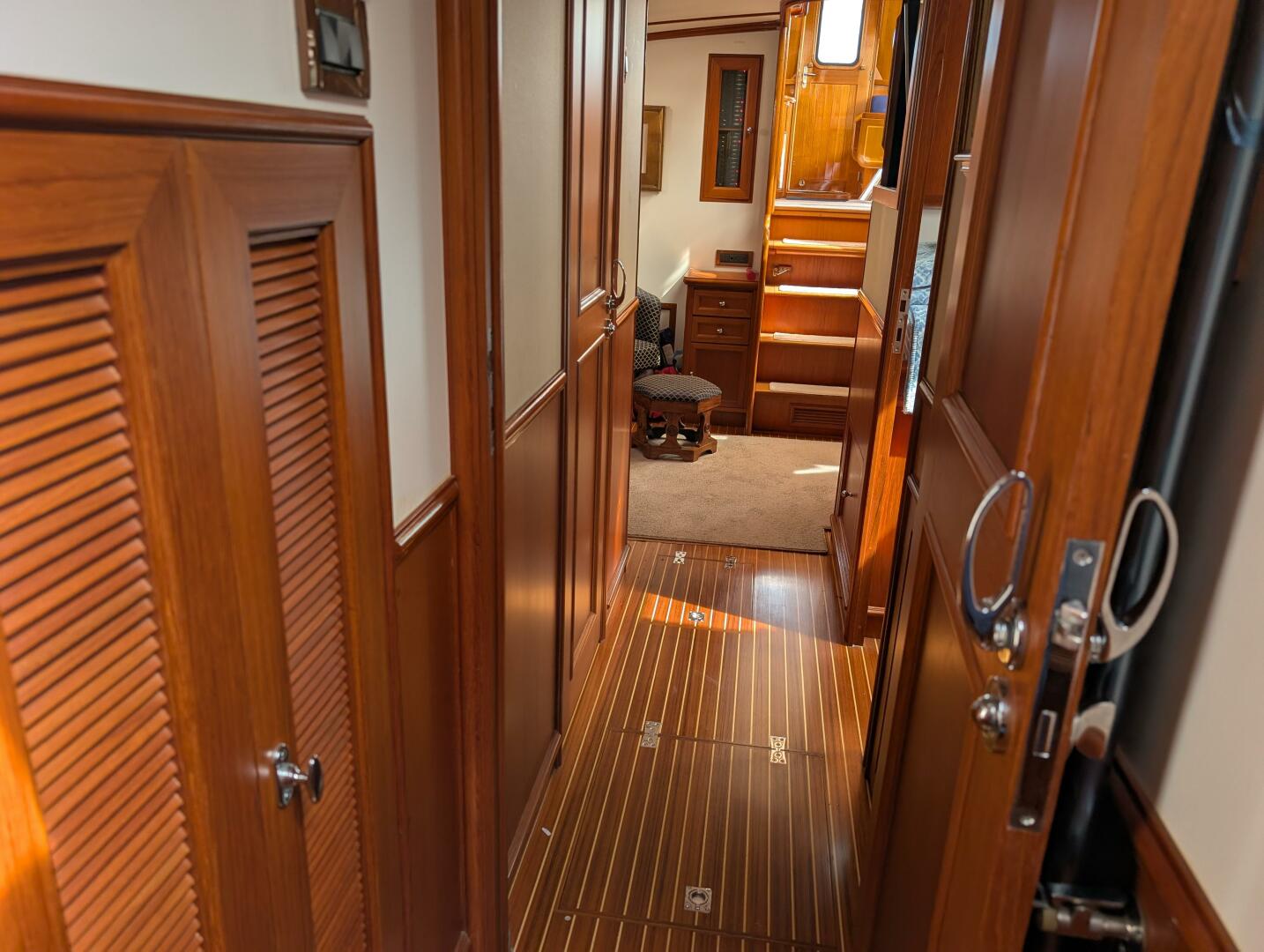2006 Grand Banks - Image 53