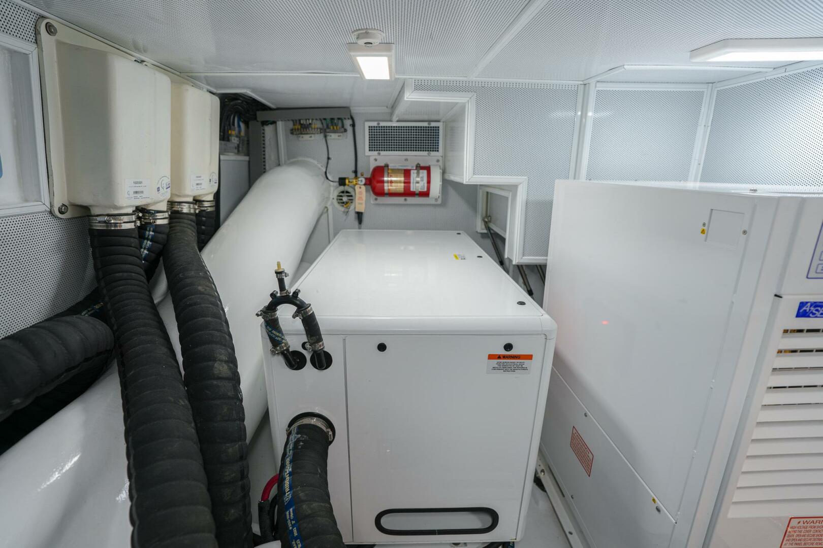 2025 Marlow Explorer 70E-CB - Image 60