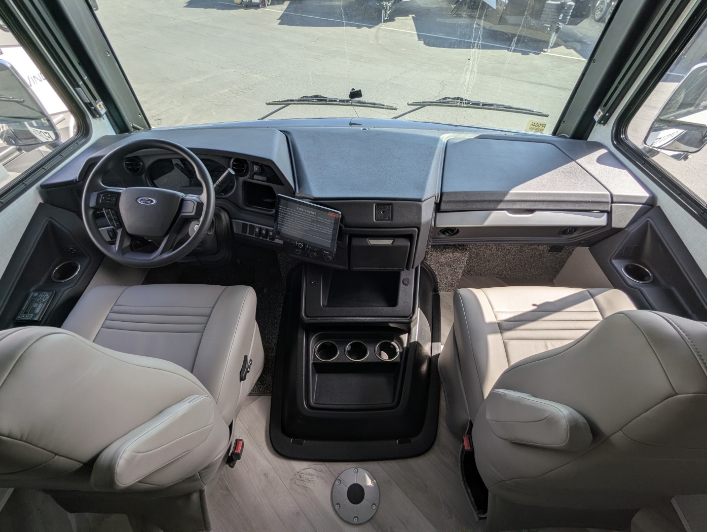 2026 Fleetwood Fortis 34MB - Image 12
