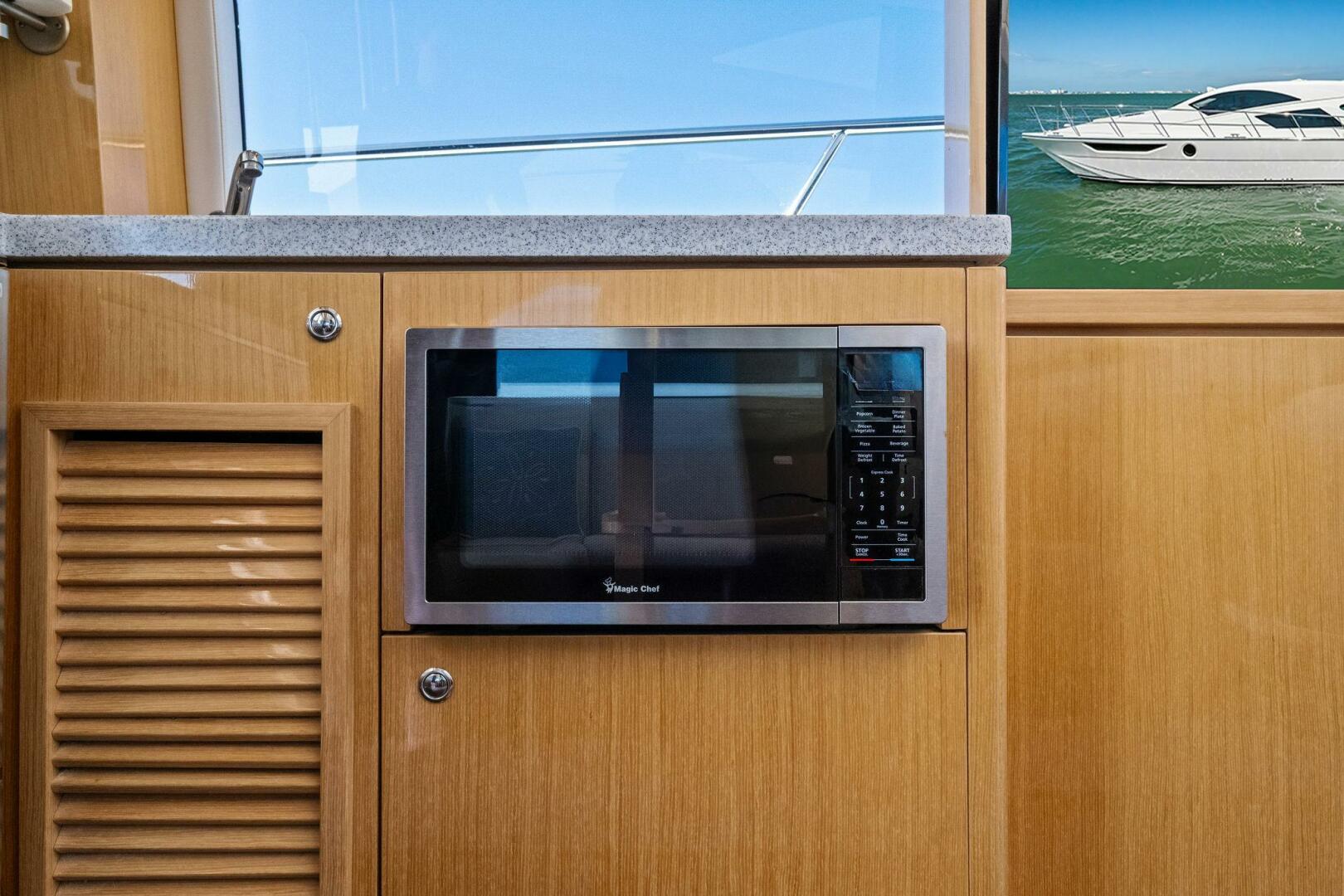 2018 Mares 47 Outboard Express Catamaran - Image 15