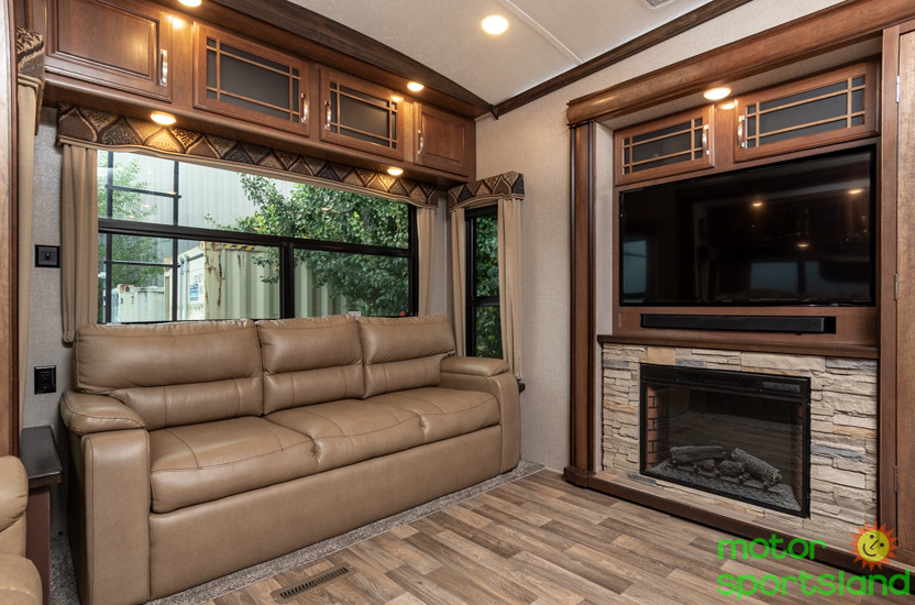 2017 Keystone Montana Legacy 3720RL - Image 23
