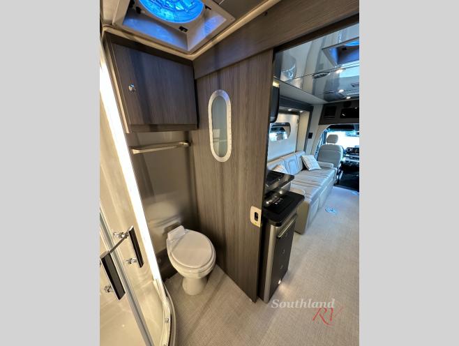 2026 Airstream Atlas Advanced Power Plus - Image 24